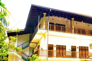 Hiru Resort Inn - Unawatuna - 0