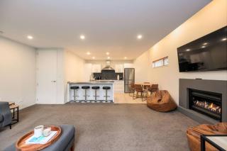 Center City Home with Parking - Christchurch - 3