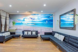 MALIBU House - BEACH & HOT SPRINGS - 16 guests - Capel Sound - 9