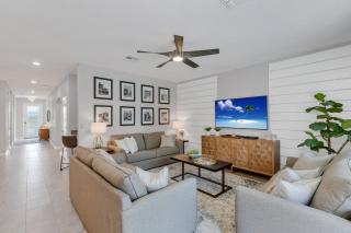 Last Minute Disney Getaway! Private Pool, Hot Tub & Games Room. Book Now! #53619 - Kissimmee - 4