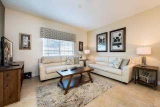 Last Minute Disney Getaway! Private Pool, Hot Tub & Games Room. Book Now! #17074 - Kissimmee - 7