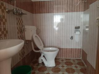 Hotel Lake n Yeti - 1