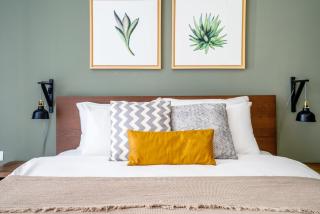 Blueground Sheikh Z Road city view pool gym DXB-684 - 2