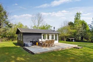 Liseleje sommerhus på naturgrund - Melby - 0