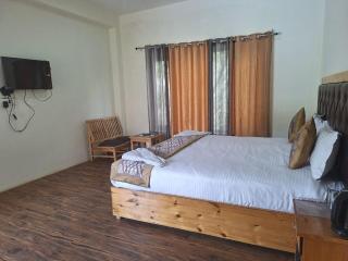 Green Villa Guest House Ladakh by LexStays - Leh - 4