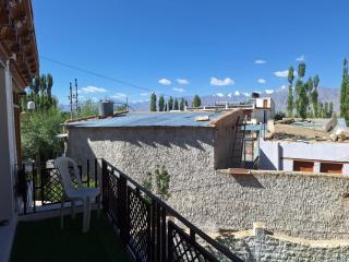 Gyalson Guest House Ladakh by LexStays - Leh - 0