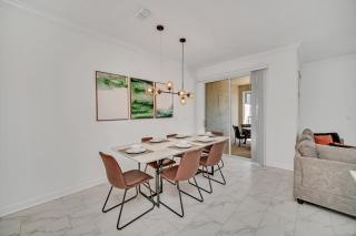 Last Minute Disney Getaway! Private Pool, Hot Tub & Games Room. Book Now! #55733 - Kissimmee - 2