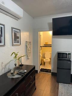 Serenity Suite #1 - Daytona Beach - 6