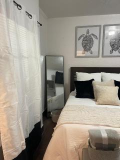 Serenity Suite #1 - Daytona Beach - 4