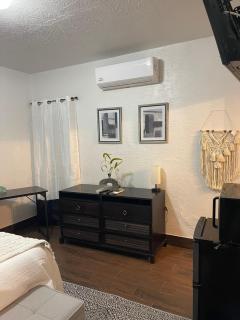 Serenity Suite #1 - Daytona Beach - 3