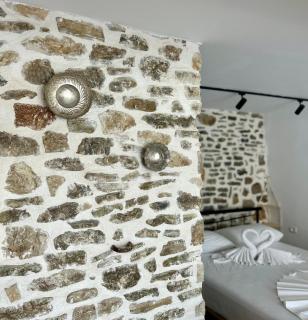 Vourtaréa Guesthouse - Himare - 7