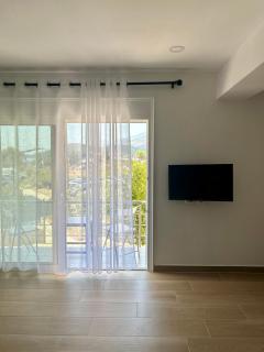 Vourtaréa Guesthouse - Himare - 2