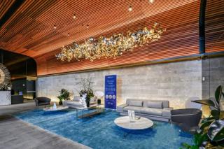 11D Stunning water and skyline view 2 Bedroom Abnb Apt with Free parking - 8