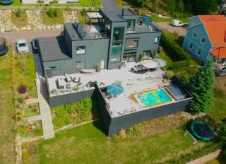 Large pool villa, roof terrace near lake & nature - 0