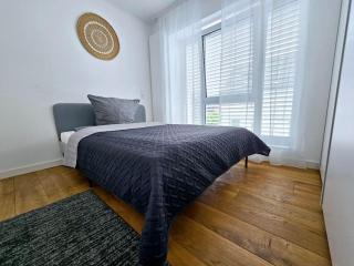Elegantes Riverside Apartment - Cologne - 6