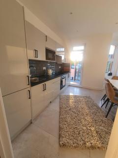 Stone Lodge 2 min Walk From Edgware Underground - Edgware - 0
