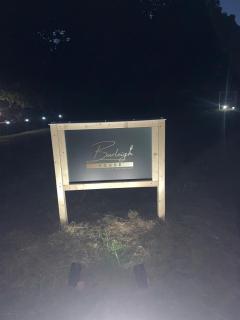 Burleigh House - Wetleyrocks - 8
