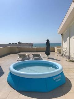 Golem Apartment Vela beachfront private terrace - Golem - 8