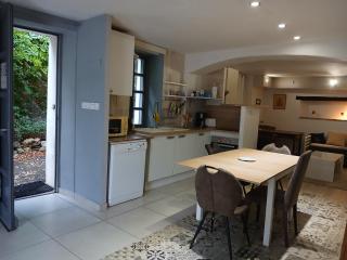 Maison au pied du château - Grignan - 9