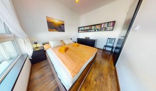 HURBAN CITY PARK apartment & private indoor parking & self check-in - Banská Bystrica - 3
