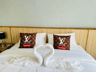 New Ekamai Thonglor Luxury Home near 711, BTS, Mall - 9