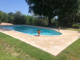 Agréable maison avec piscine - Champcevinel - 8