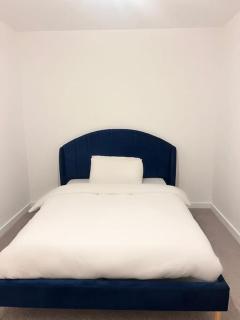 Beautiful Modern 1 Bed Flat - Barking - 3