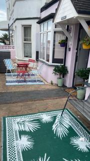 Bexhill Beautiful Sea Front Bungalow - Bexhill - 9