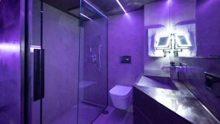 Iron House - Penthouse with Bathtub in Golden Mile & Roman Bridge - 5