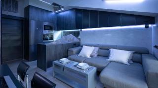 Iron House - Penthouse with Bathtub in Golden Mile & Roman Bridge - 3