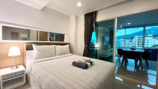Kris - Modern Spacious 2 Bedroom Condo with Pool - 2
