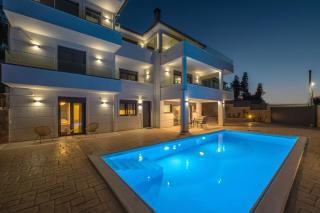 Serenitas - Kalamos - 0