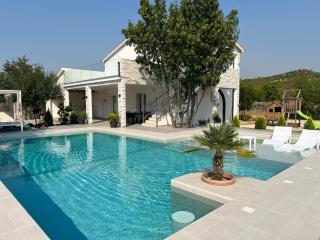 Villa Hidden Heaven - Donje Vinovo - 0