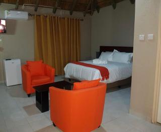 Pa Vula Hotels - Bokaa - 9