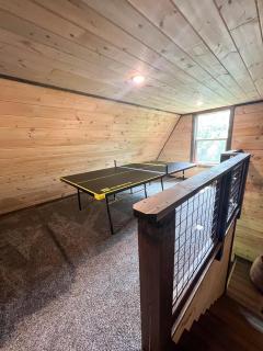 JJ Getaway is a Beautiful 1 Bedroom Cabin in Cobbly Knob - Sleeps 6 - Gatlinburg - 8