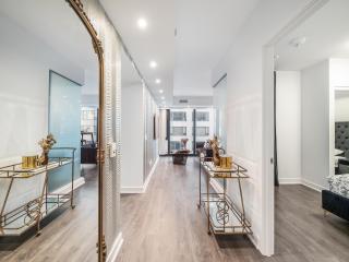 Yorkville Plaza Suites - Pool & Hot Tub - Toronto - 5