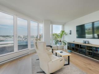 Inner Harbour Seascape - Views Views Views presented by Victoria Prime! - Victoria - 6