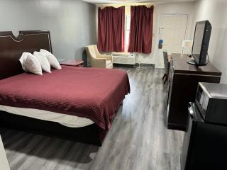 American Inn-Sealy - 6