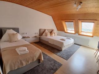 Ferienwohnung Lodge am See - Terrasse - Kachelofen in ruhiger Lage nahe Schluchsee - 5