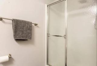 Monthly Furnished entire condo in Newark,Delaware - - 1
