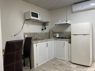 Machala cómoda suite privada con parqueo en urb - 9