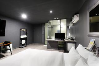 Pyeongtaek Moon Hotel - Pyeongtaek - 2