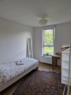Mimi plus - Bruxelas - 0