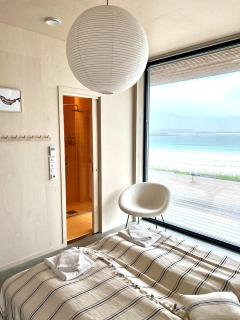 Exclusive Beach House Ramberg - Your Private Oasis - 3