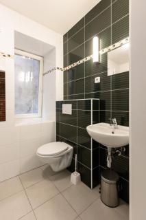 Spacious apartment in quiet courtyard near Charles Bridge - Praga - 8