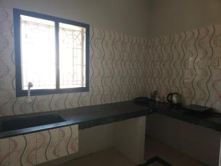 SHIs Spandha Apartments Near Coimbatore Airport - Coimbatore - 8