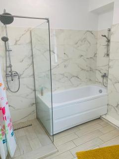 Apartament Penthouse pe Dem Radulescu , cu doua dormitoare , bloc nou - Râmnicu Vâlcea - 4