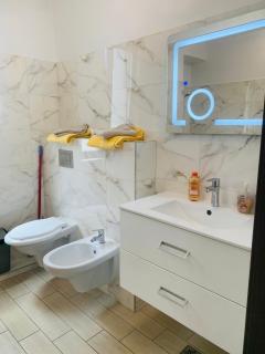 Apartament Penthouse pe Dem Radulescu , cu doua dormitoare , bloc nou - Râmnicu Vâlcea - 5