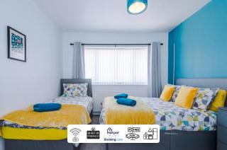 Lux Stay at Buckley 4BR Sleeps-10 7 Beds - 8