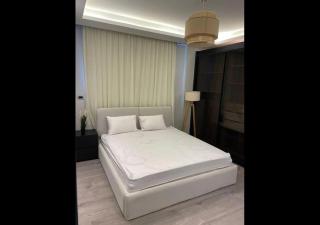 Luxury 3 Bedroom in Lake View Residence - New cairo - 8